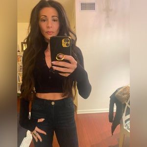 Crop black sweater with collar